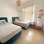 Villa Mit Garten, 500 M Zum Strand, In Der Naehe Der Stadt *