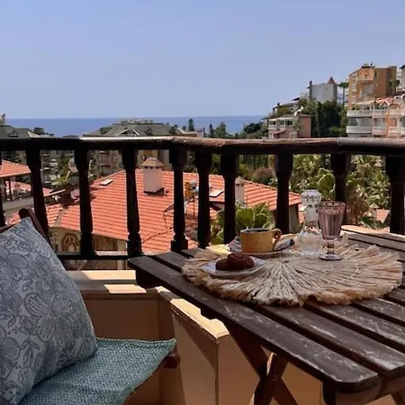 Villa Mit Garten, 500 M Zum Strand, In Der Naehe Der Stadt