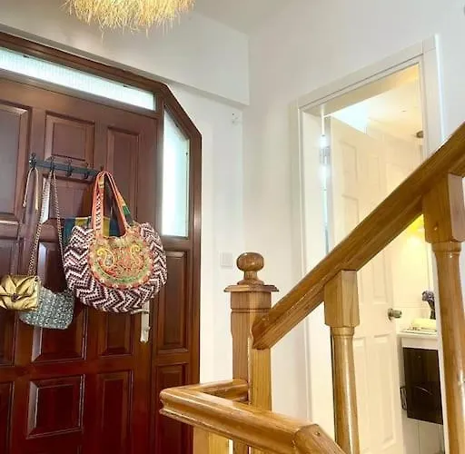 Mit Garten, 500 M Zum Strand, In Der Naehe Der Stadt Villa