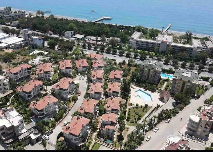 别墅 Mit Garten, 500 M Zum Strand, In Der Naehe Der Stadt