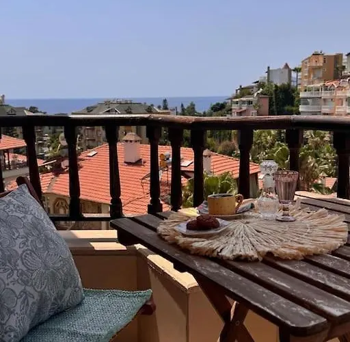 Villa Mit Garten, 500 M Zum Strand, In Der Naehe Der Stadt