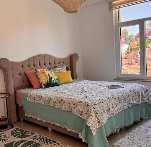 Mit Garten, 500 M Zum Strand, In Der Naehe Der Stadt 阿拉尼亚