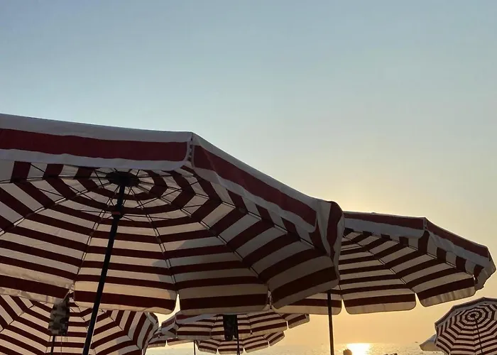 Mit Garten, 500 M Zum Strand, In Der Naehe Der Stadt *