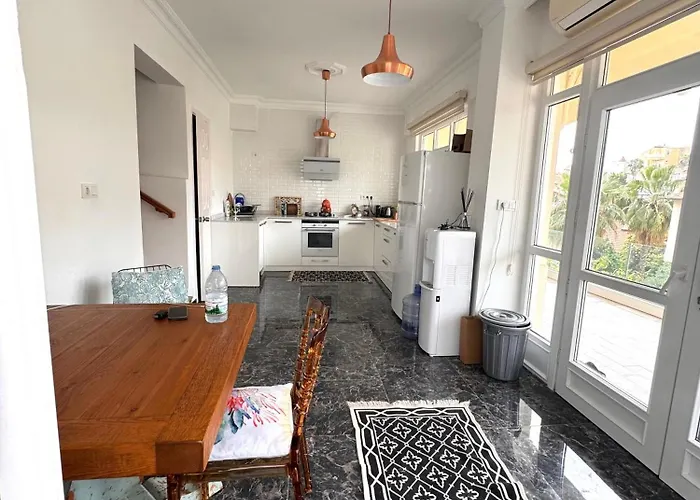 别墅 Mit Garten, 500 M Zum Strand, In Der Naehe Der Stadt