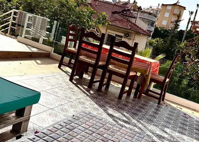 Mit Garten, 500 M Zum Strand, In Der Naehe Der Stadt *