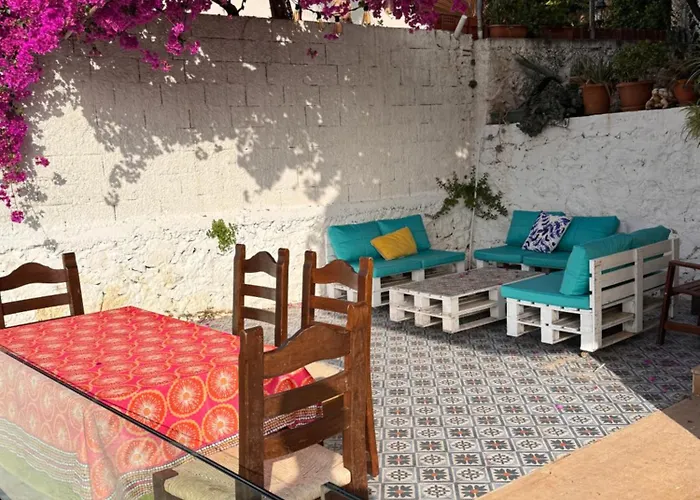 别墅 Mit Garten, 500 M Zum Strand, In Der Naehe Der Stadt