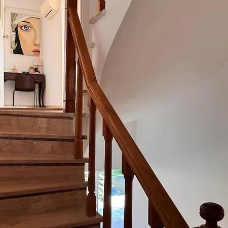 Mit Garten, 500 M Zum Strand, In Der Naehe Der Stadt *