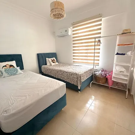 Villa Mit Garten, 500 M Zum Strand, In Der Naehe Der Stadt *